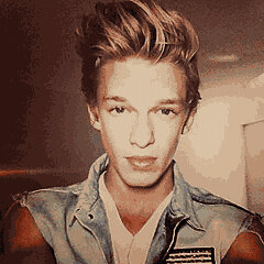 Saw Cody in Manchester 03/03/2013. Cody followed me 24/03/2013.Alli followed me 26/03/2013. I follow back, if requested :)