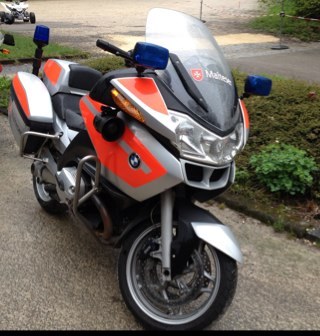 In Göppingen habe die Malteser seit 2008 2 Rettungsmotorräder stationiert.
Seit 2013 haben wir 3 Motorräder.