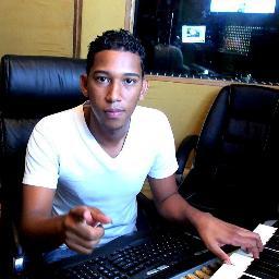 Productor Musical , BeatsMaker, Publicidad para Artistas en la Red en http/www.RmpSamplesBeats.com