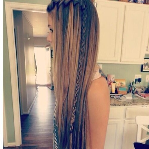 lyfeofateeen's profile picture. 