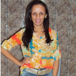 Quem sou eu? Boa pergunta. Basicamente, sou uma pessoa que permite se perder para tentar se encontrar.