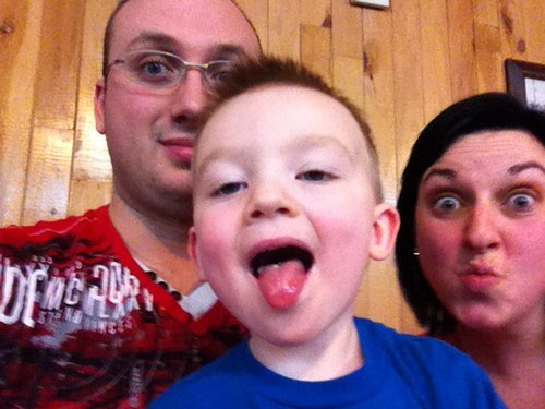 French/English. Geek. Railfan. Rally fan. Part-time truck driver, full time dispatcher and proud father. I liek vidya gaems ! I do it for the lulz !