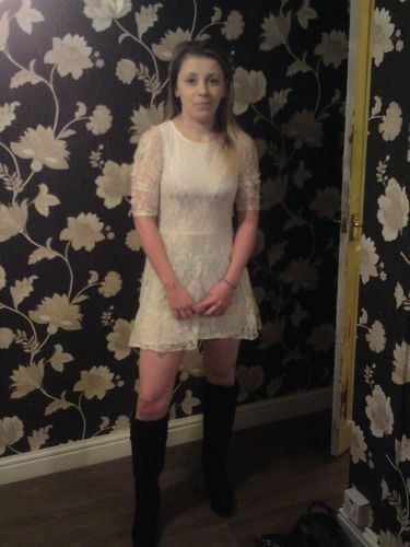 sianjones1982's profile picture. female blond hair blue eyes 3 gawjus kids who i love with all my heart and sole