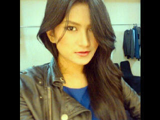 delianani's profile picture. like a bitch and dont jugde me