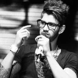 SorrisoDoGubs's profile picture. 160 caracteres é muito pouco pra descrever um amor tão verdadeiro,um amor que não sei explicar....pra sempre meu Inventor dos amores