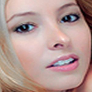 mulvaney28's profile picture. Aubrey MulvaneyOnline Marketer loves social media, Loves coffee breaks with 

pals,  loves to surf and loves music.