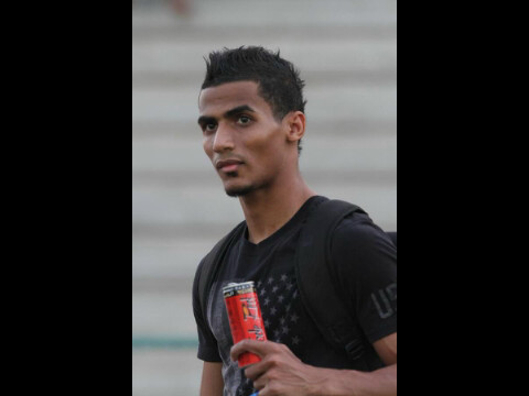 أنا أحاول ان أكون مقبول من الأخرين  أنا لا ابحث عن الحب  إنني فقط أريد أن اكون ذاتي  وانا املك إحساس بالرضا عن ذاتي pin:2A491E80