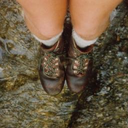 YourHikes is an outdoor adventure website designed for both hikers and backpackers where members can exchange information with other enthusiasts.