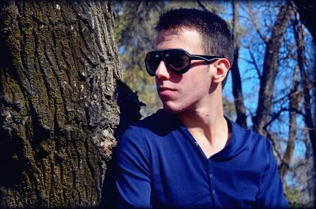 Sevillano Cantante amante de la buena música, Dj & Producer, Contratación abierta E-mail: RafaGarciadeejay@hotmail.com Instagram : @RafaGarcia_DJ