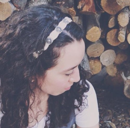 Lived purposeless, passionless. Until I collided with Jesus. Love God. Love people. Singer. Songwriter. Sister.