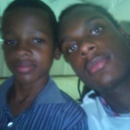 IlanNapol's profile picture. Ilan  Basketteur Emmerdeur ^^ #TeamBasket #TeamOM #CP3Addict #KyrieIrvingAddict #RondoAddict Basket-Ball Is à drug Follow @Kenjy_V