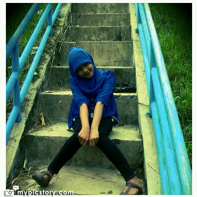 NikenLac's profile picture. Hidup adalah tantangan,jika dalam perjalanan hidup mue kaw takut tantangan...sebaik a urungkan niat hidup mue skarang juga