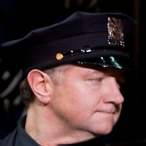 JasonJennings10's profile picture. CommissionerCommissioner an likes cooking