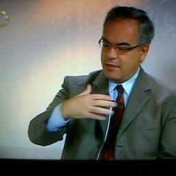 Profesor Titular Departamento de Mecánica, Universidad Simón Bolívar, Caracas. Dr. en Proyectos de Innovación tecnológica; Ingeniero Mecánico MSc.