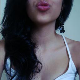 Camirdzc's profile picture. Pecas, huesos, música y sarcasmo. 
Por favor, lea antes del follow. 
No es más.