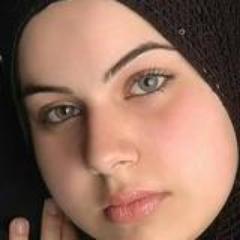 شق طريقك بابتسامتك خير لك .