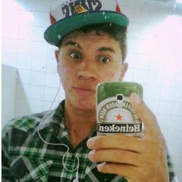 simples mais bem verdadeiro, dou valor para aqueles que merecem...
http://t.co/ufZxIa6z add ae..