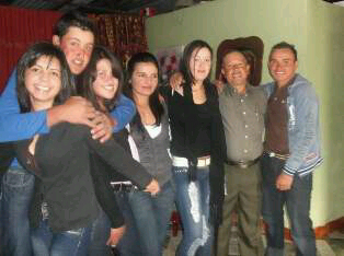 Me encanta hacer las cosas sin pensarlo y mucho mas las buenas amo a mi familia.