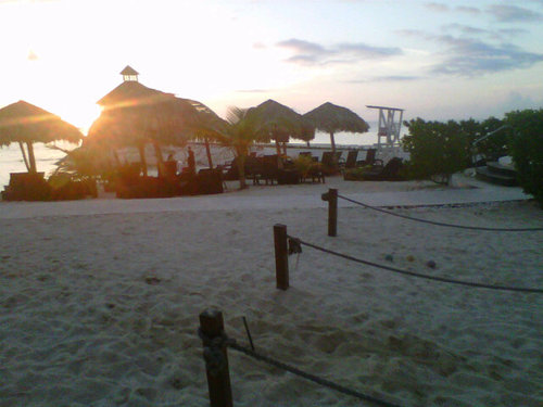 lollybing's profile picture. Believes in fairytales