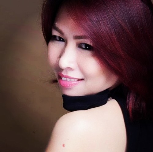 Freelance Makeup Artist...born to have the talent,cultured to perfection overtime ......Makeup by Lyn Vicentino