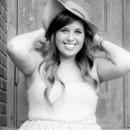 Music lovin', sunflower sniffin', unicorn prancin', record spinnin', true blue Aquarius with a big heart who hails from Tyler, Texas. Tally ho! ✌