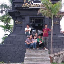 Q_think33's profile picture. 