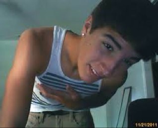 Musician,❤College freshman .....lgbt pride ❤....taken ... ......richardo+colin ❤ follow me and ill follow back i promise ;)