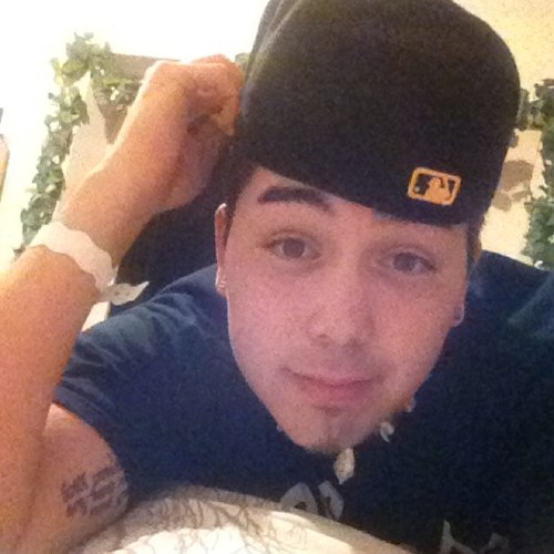 Whats up im daniel!! live life to the fullest kus your not getting any younger! and i say you should follow me kus im cool ^_^
