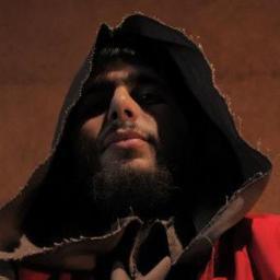 Musicien, fan de jazz et de métal, accro aux jeux vidéo, responsable bien-être dans un festival du film barré