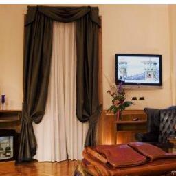 RelaisCavour's profile picture. Bed and Breakfast de Luxe in the center of Rome, near Colosseum, Imperial Forum, Termini Station...