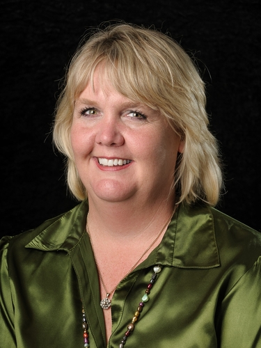 Professional Travel Counsellor with 22 years travel industry experience.