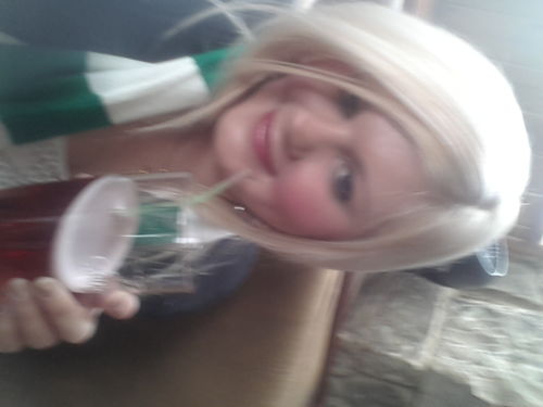 KatFarrell21's profile picture. love life -people - alcohol - partys - holidays -music :) :) lets all sip up and dance :) 3