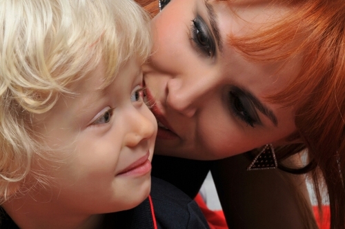 esravarol10's profile picture. 