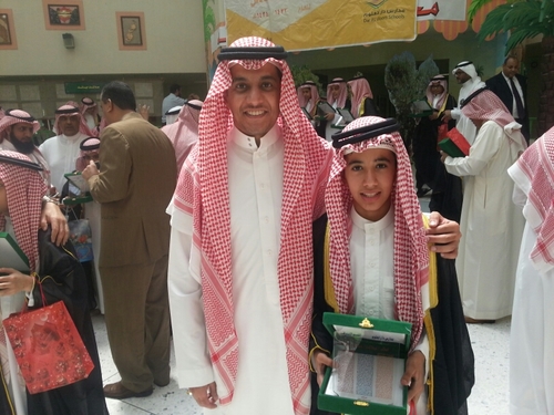 أخ و أب و صديق