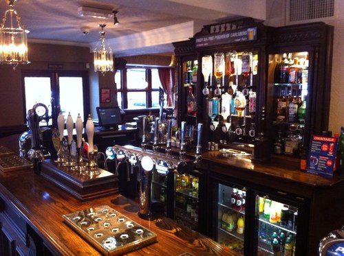 Welcome to The Grosvenor! A great local pub serving real ales and fantastic food every day of the week