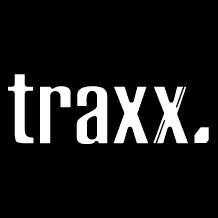 Traxx™ is een revolutionair framing systeem waarmee bestelwagens, vuilniswagens, vrachtwagens, laadbakken en trailers flexibele mobiele billboards worden!