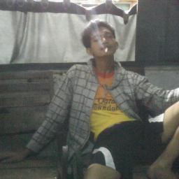 aku tak berharap tuk jadi yang terbaik,aku hanya ingin memberikan yang terbaik buat kalian semua!!..
.
.
 --X-friends'stab!L--