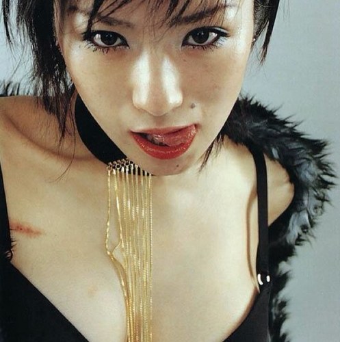 椎名林檎女史の御言葉をタイムラインにコマーシャルするbotです。   東京事変/幸先坂/いろはにほへと