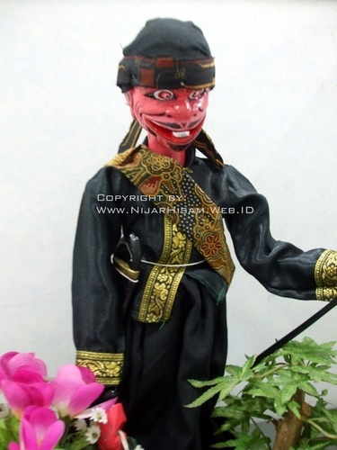 Seorang Suami, dan bapak dari dua jagoan dan abdi negara Indonesia.