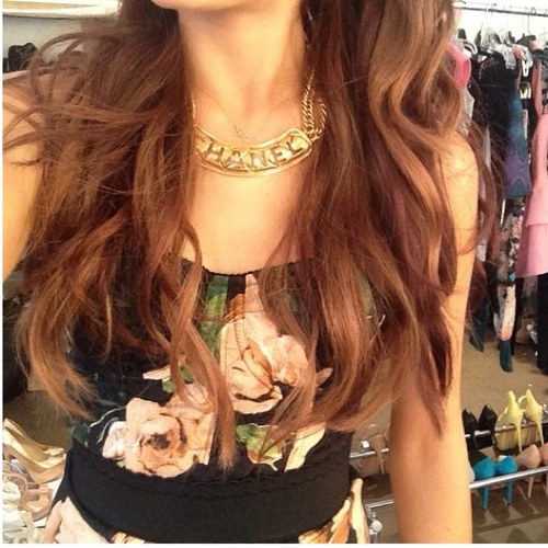 Instagram-@arianagrandeily