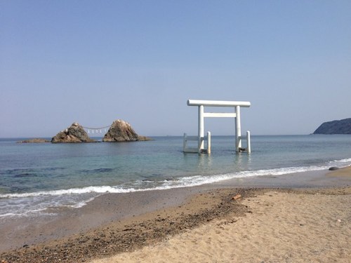 東京在住、食べて飲むことが好きな40代の男。 全国いろんなところに行きたい😌体型維持でランニング🏃‍♂️サウナ🧖‍♀️ ドラクエウォークもやってます。