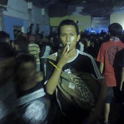 rahmandaindra's profile picture. sistem yang ancur itu ,hasilnya gini
liat di televisi terdekat