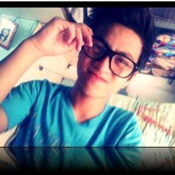 XCUmajhoy's profile picture. simple girl.  :) and friend lover .. so follow me !.. if you follow me?!.. ill follow you back :)