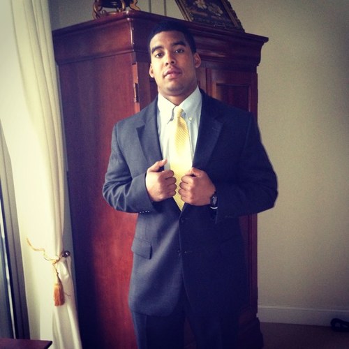 Rthompson44's profile picture. A man who doesnt work doesnt eat.