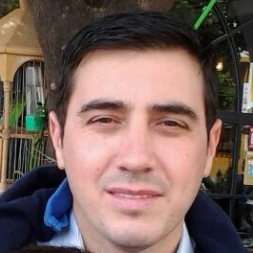 Casado y con tres hijos. Que más puedo pedir?