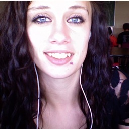 lyndseyshaffer's profile picture. fuck schooool , #tuurnup! ahahaha