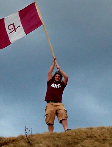 Live like you feel. Goose. AXP.