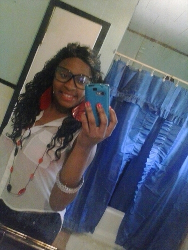 ##team'idgaf bout a hoe feelinqss (: