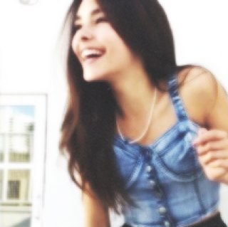 PraisingMadison's profile picture. Madison Beer is perfect which makes this bio' perfection. I got a virtual hug of @stellahudgens ♡