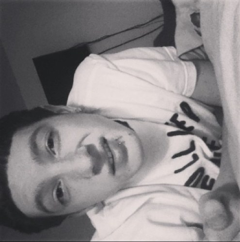 follow my other account :) @pjaay_